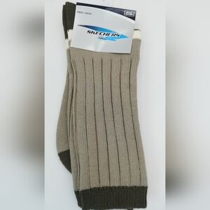 Skechers Men's Ribbed Crew Socks in Beige and Olive